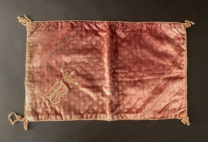 Meeting of handkerchiefs and white embroideries,...