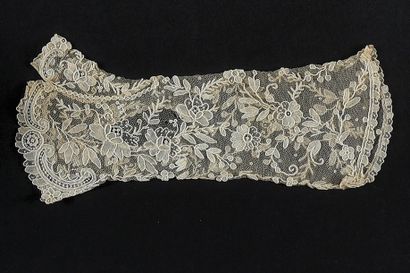 Lace mittens and sleeves, 2nd half of the...