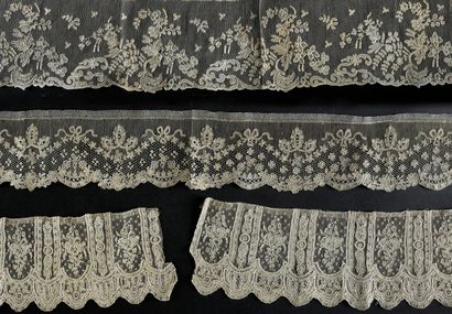 Five borders in Alençon lace, needlepoint,...