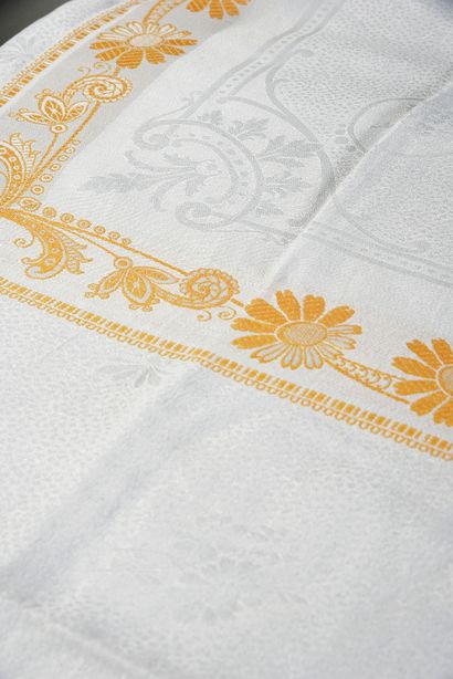Tablecloth and eighteen napkins, end of the...