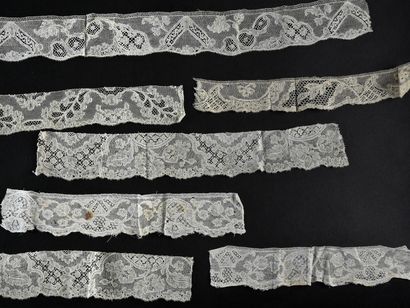 Five lace borders from Mechelen, spindles,...