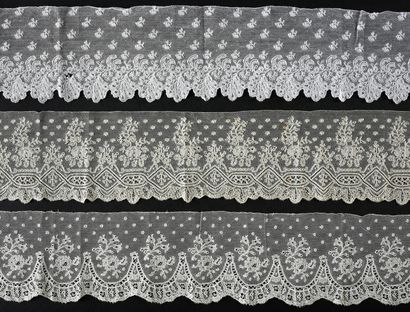 Three Malines lace borders, spindles, 2nd...