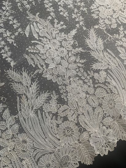 Large needlepoint lace frill, Brussels, 2nd...