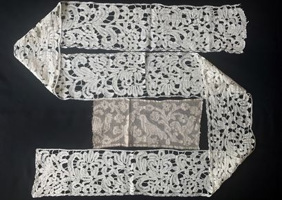 Two linen borders, Milan, late 17th century.
Two...