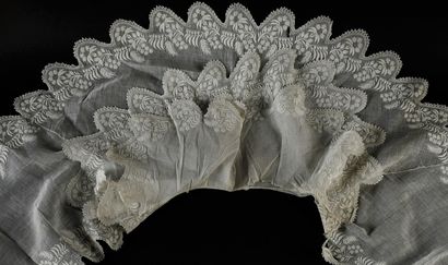 Collar with long sides in white embroidery,...