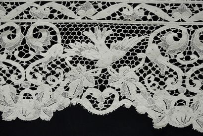 Large Venetian needle lace tablecloth, late...