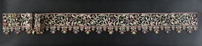 Metallic bobbin lace, polychrome cut stitch,...
