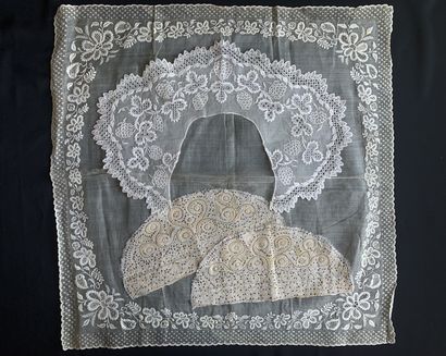 Large handkerchief and collar in pineapple...