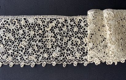Needlepoint border, France, end of the 17th...