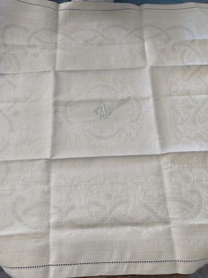 Suite of twelve towels, 1st half of the 20th...