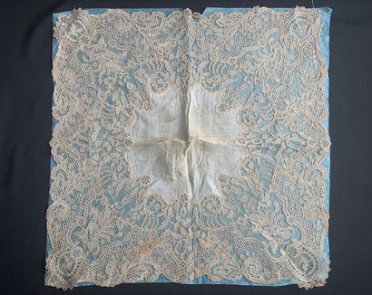 Five handkerchiefs, Point de Gaze and Duchesse,...