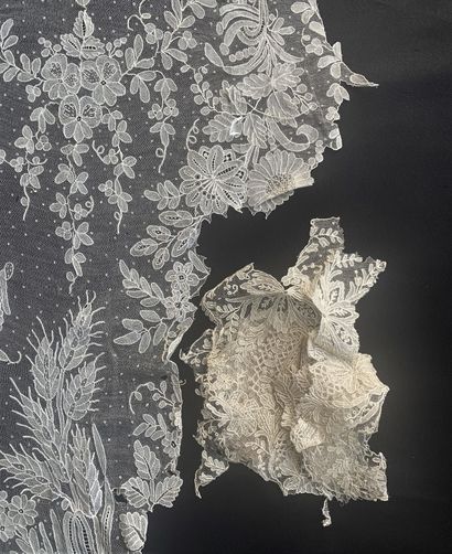 Large needlepoint lace frill, Brussels, 2nd...