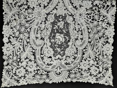 Two Duchesse stoles, Belgium, late 19th/early...