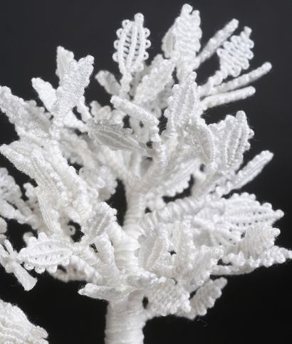 
Rare knotted lace sculpture, Margareten-Spitze,...