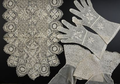 Stole, cuffs and gloves, Malta, spindles,...