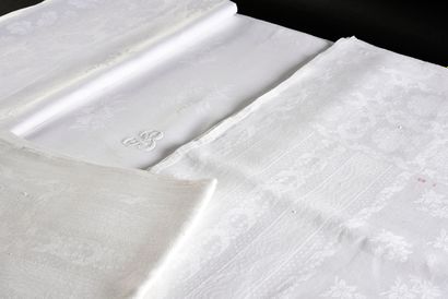 Three damask tablecloths, beginning of the...