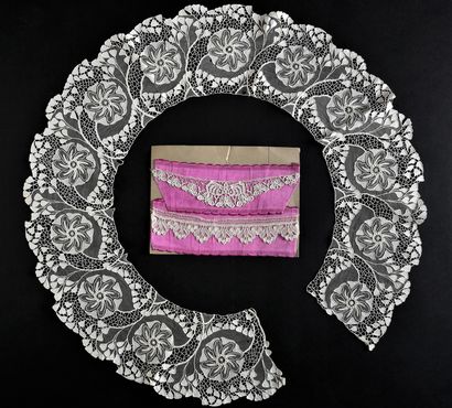 Rare Art Nouveau lace, berthe collar and...