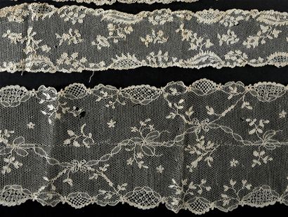 Female costume accessories in needle lace,...