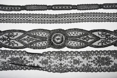Women's costume accessories in Chantilly...