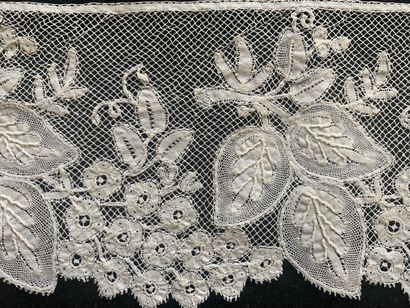 Bordures in Valenciennes from Ghent, spindles,...