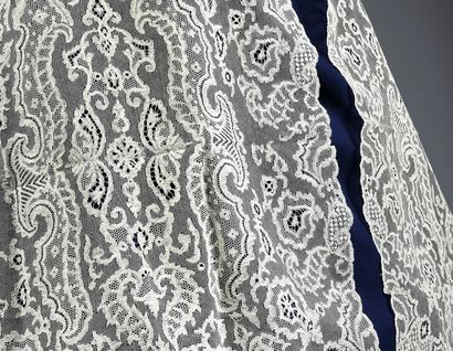 Large bobbin lace stole, Buckinghamshire,...