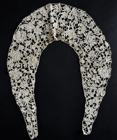 Reunion of documents, Venice needlepoint,...