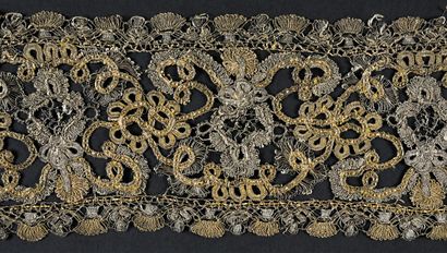 Documents in metallic lace, bobbins, 2nd...