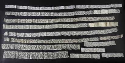 Five lace borders from Mechelen, spindles,...