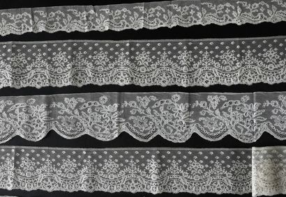 Five borders in Malines lace, bobbins, 2nd...