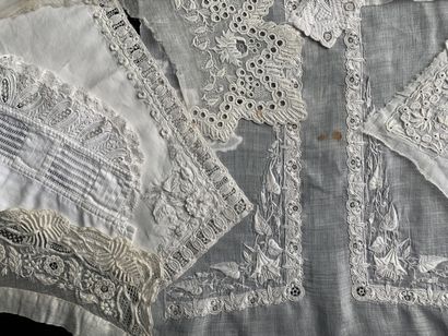 Collar and cuffs in white embroidery, XIXth...