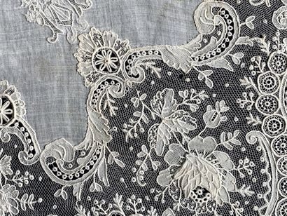 Sumptuous handkerchief with the Point of...