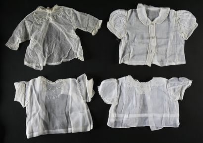 Little child's lace and embroidery clothing,...