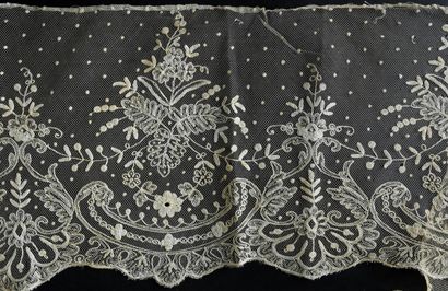 Large lace borders, Brussels, 2nd half of...
