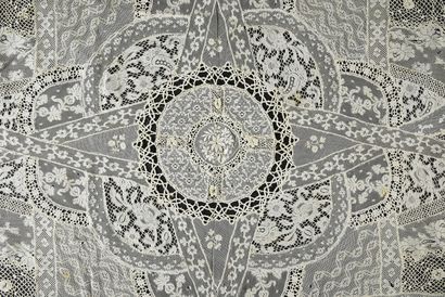 Embroidered handkerchiefs, collars and doilies,...