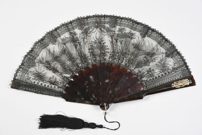 Rare folded fan, Chantilly, spindles, Bayeux,...