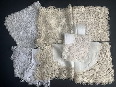 Seven handkerchiefs in lace, bobbin and Nanduti,...