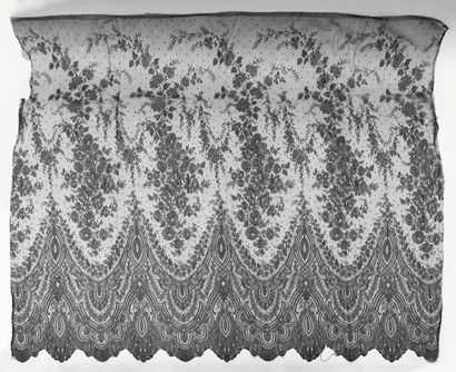 Long and wide Chantilly lace flounce, 2nd...