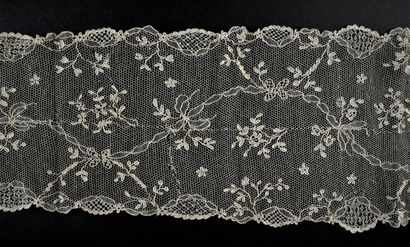 Female costume accessories in needle lace,...