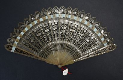 Graminées, vers 1810-1820
Éventail de type...