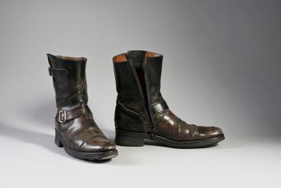 JOHNNY HALLYDAY : 1 paire de bottes « Biker...