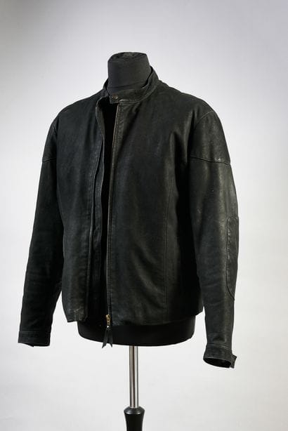 JOHNNY HALLYDAY : 1 blouson de cuir noir...