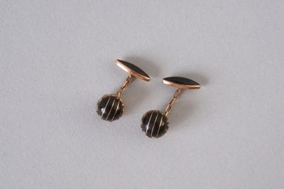 JOHNNY HALLYDAY : 1 paire de boutons de manchettes,...