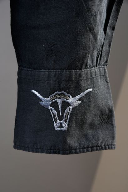 JOHNNY HALLYDAY : 1 chemise western noire...