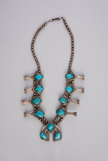 JOHNNY HALLYDAY : 1 collier Navajo, vintage...