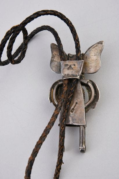 JOHNNY HALLYDAY : 1 Bollow Tie (cravate texane)...