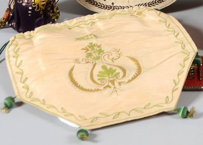 Réticule vers 1815-1820, forme trapézoïdale,...