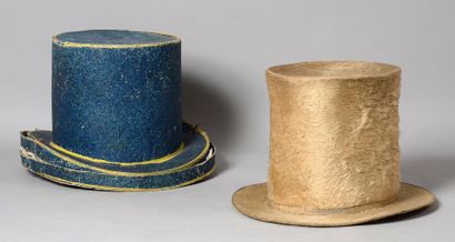 Chapeau haut-de-forme, vers 1830, en velours...