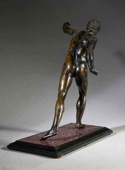 Gladiateur Borghèse en bronze patiné.
Première...