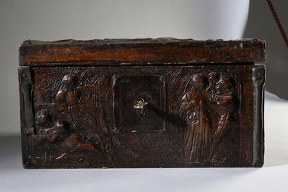 Coffret orné de scènes d'amour courtois en...