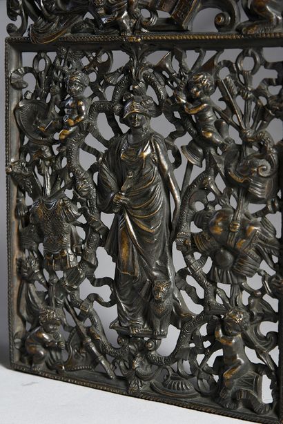 Deux vantaux de porte en bronze, répliques...